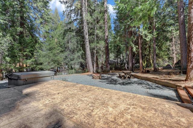 16448 Pasquale Rd, Nevada City, CA 95959