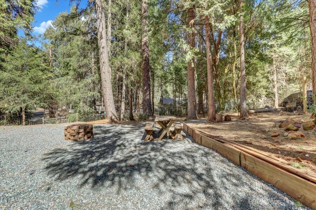 16448 Pasquale Rd, Nevada City, CA 95959