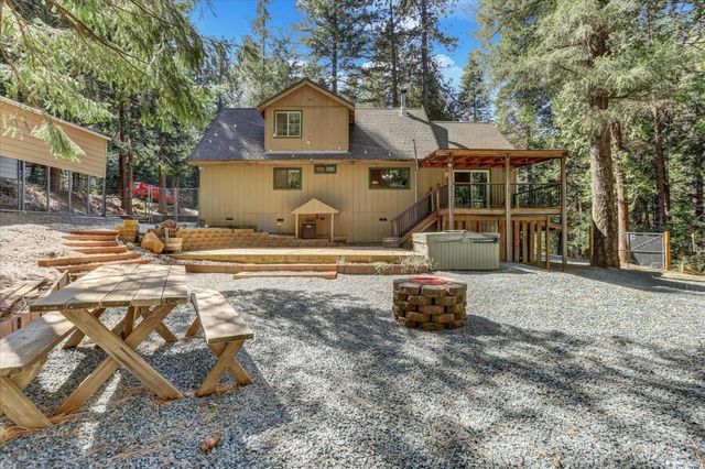 16448 Pasquale Rd, Nevada City, CA 95959
