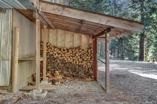 16448 Pasquale Rd, Nevada City, CA 95959