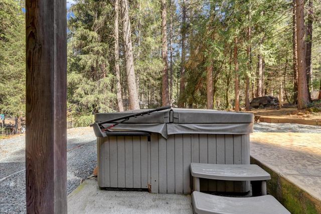 16448 Pasquale Rd, Nevada City, CA 95959