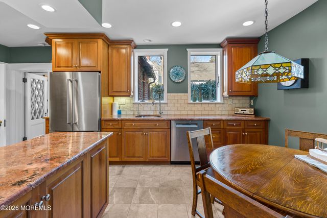 3 Monmouth Avenue, Rumson, NJ 07760