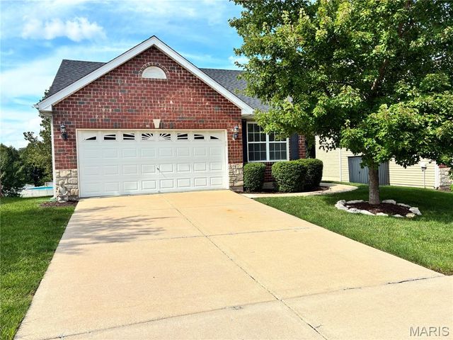 221 Stone Run Boulevard, Wentzville, MO 63385