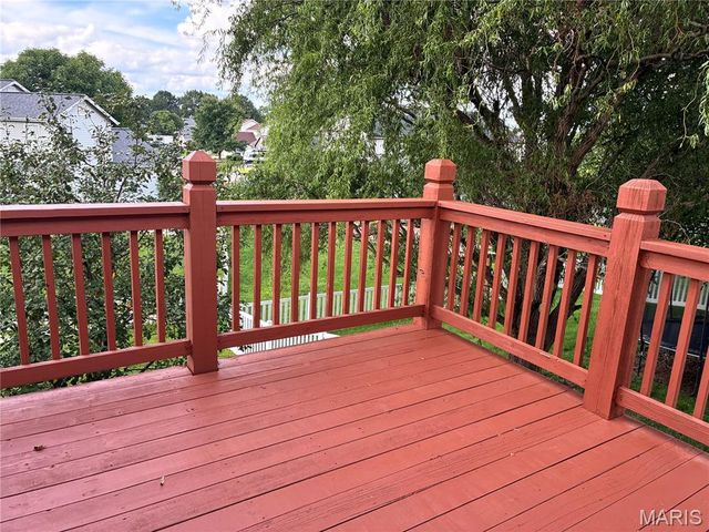221 Stone Run Boulevard, Wentzville, MO 63385