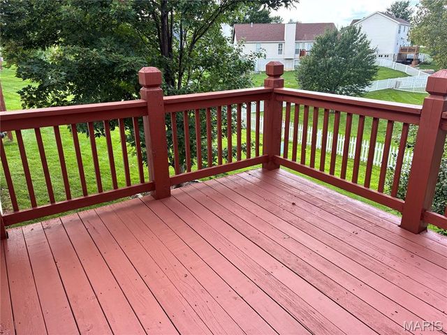 221 Stone Run Boulevard, Wentzville, MO 63385