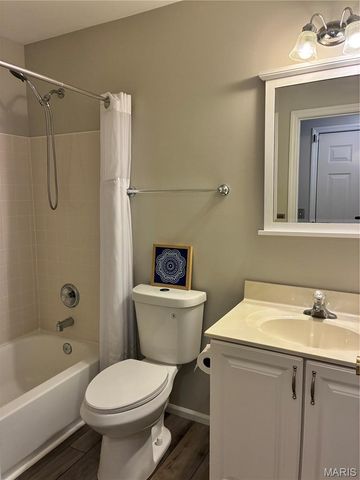 221 Stone Run Boulevard, Wentzville, MO 63385