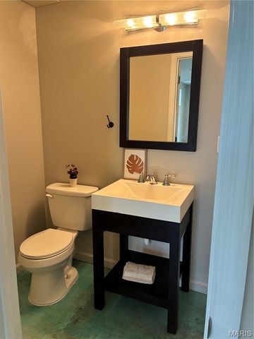 221 Stone Run Boulevard, Wentzville, MO 63385