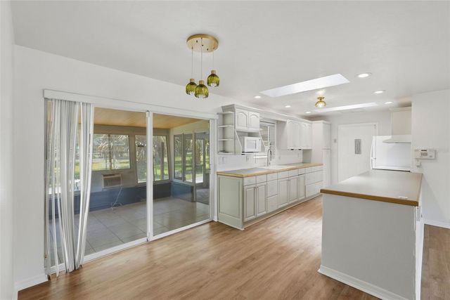 11626 75TH AVENUE, Seminole, FL 33772