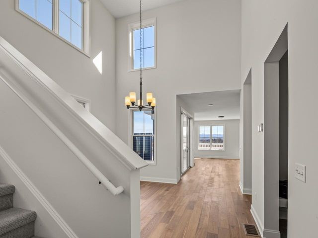 25 Mabel Way, South Burlington, VT 05403