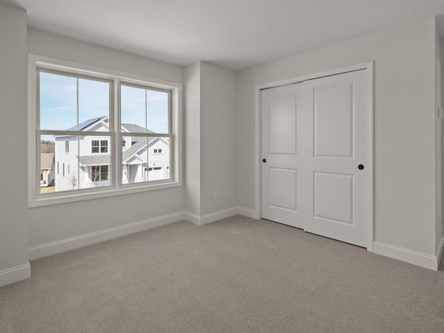 25 Mabel Way, South Burlington, VT 05403