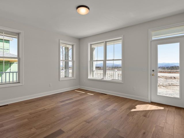 25 Mabel Way, South Burlington, VT 05403