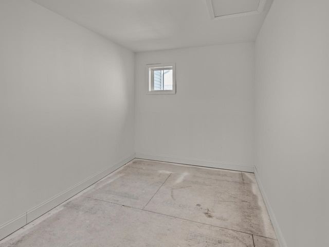 25 Mabel Way, South Burlington, VT 05403