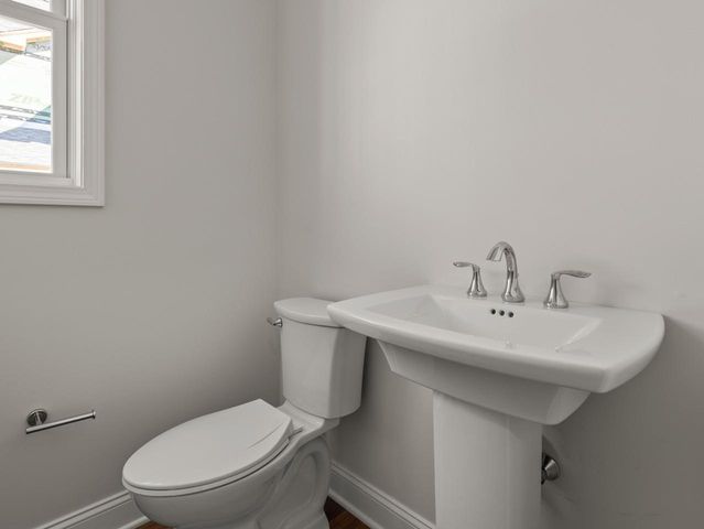 25 Mabel Way, South Burlington, VT 05403