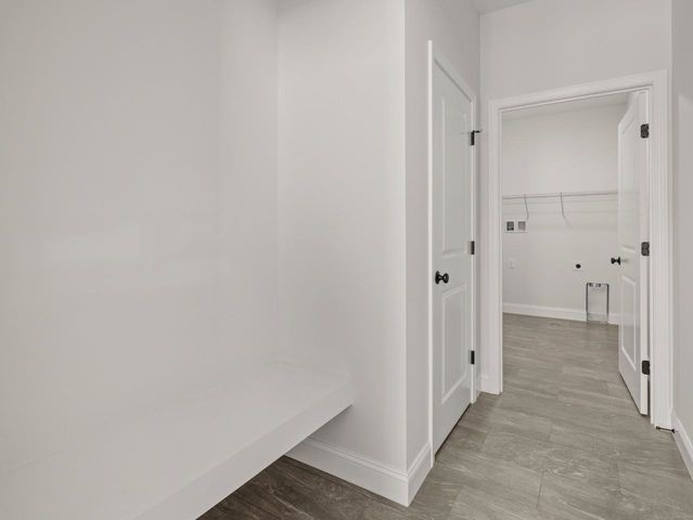 25 Mabel Way, South Burlington, VT 05403