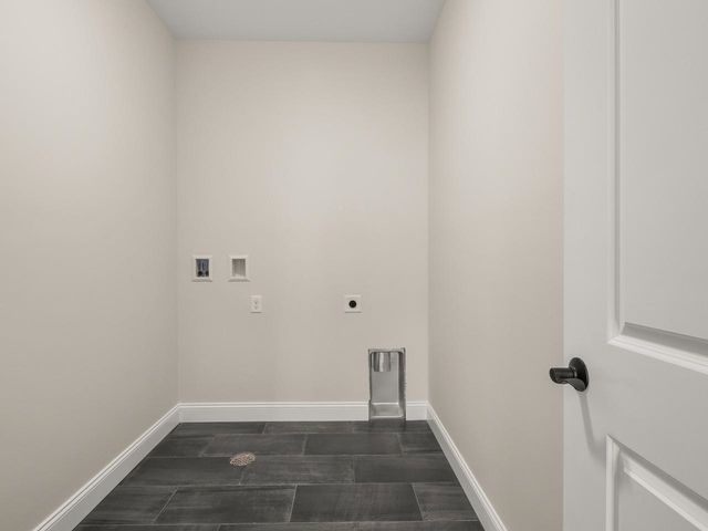 25 Mabel Way, South Burlington, VT 05403