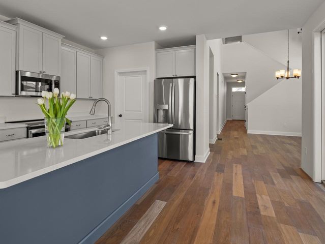 25 Mabel Way, South Burlington, VT 05403