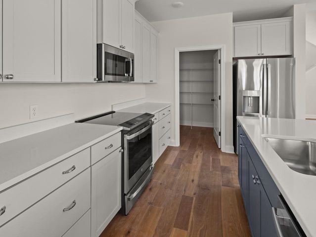 25 Mabel Way, South Burlington, VT 05403