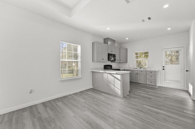 6206 Anderson Street, Texas City, TX 77591