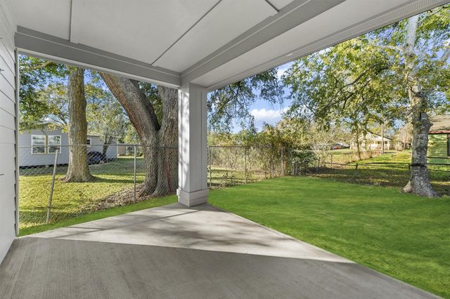 6206 Anderson Street, Texas City, TX 77591