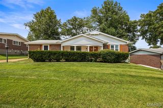 3985 Fairway Drive, Florissant, MO 63033