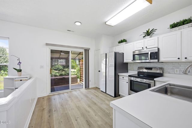 105 N Honey Springs, Fuquay Varina, NC 27526