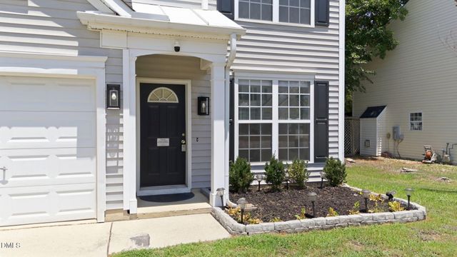 105 N Honey Springs, Fuquay Varina, NC 27526