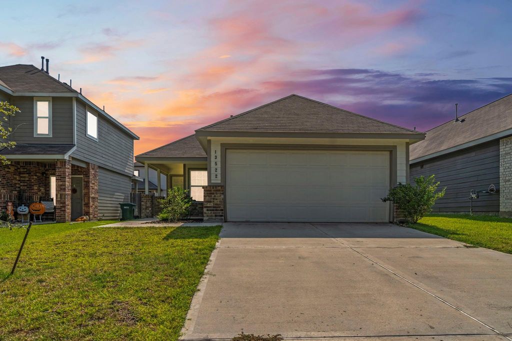 13522 Luke Prairie Court, Willis, TX 77378