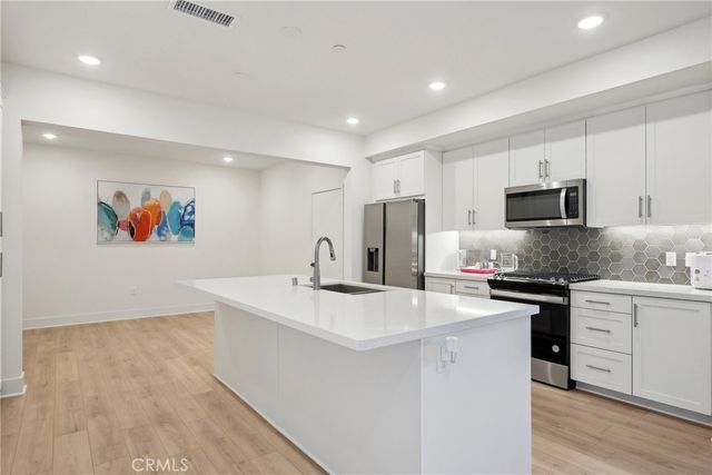 16123 Dawn Way 303, Tustin, CA 92872