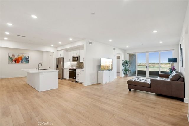 16123 Dawn Way 303, Tustin, CA 92872