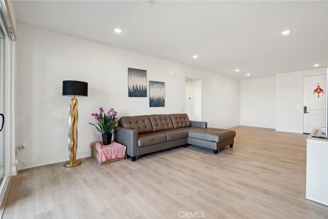 16123 Dawn Way 303, Tustin, CA 92872