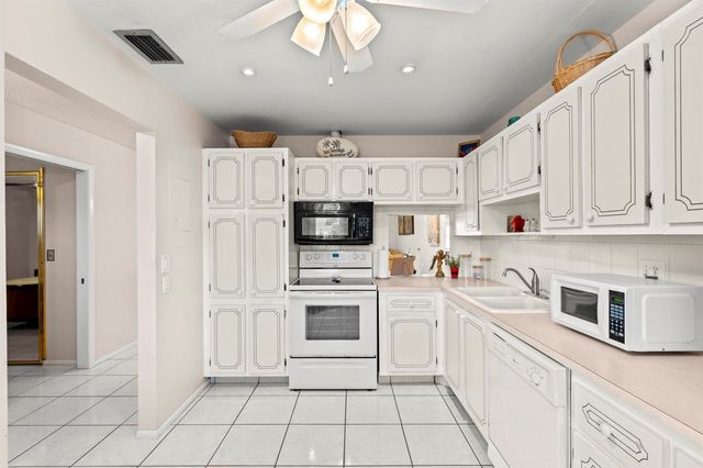 5775 W Fernley Dr Drive W 134, West Palm Beach, FL 33415