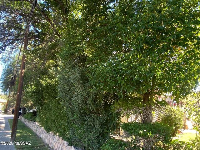 814 N Perkins Avenue, Nogales, AZ 85621