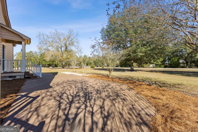 201 Colonial Way, Folkston, GA 31537