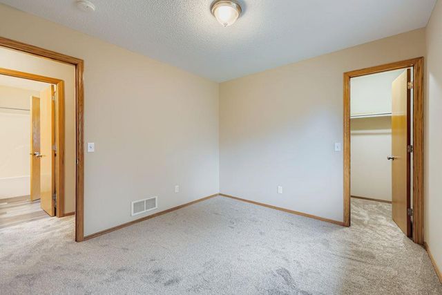 19289 Denver Court NW, Elk River, MN 55330