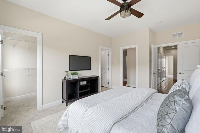 3164 VIRGINIA BLUEBELL CT, Fairfax, VA 22031