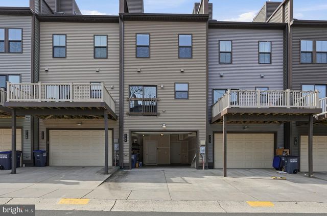 3164 VIRGINIA BLUEBELL CT, Fairfax, VA 22031