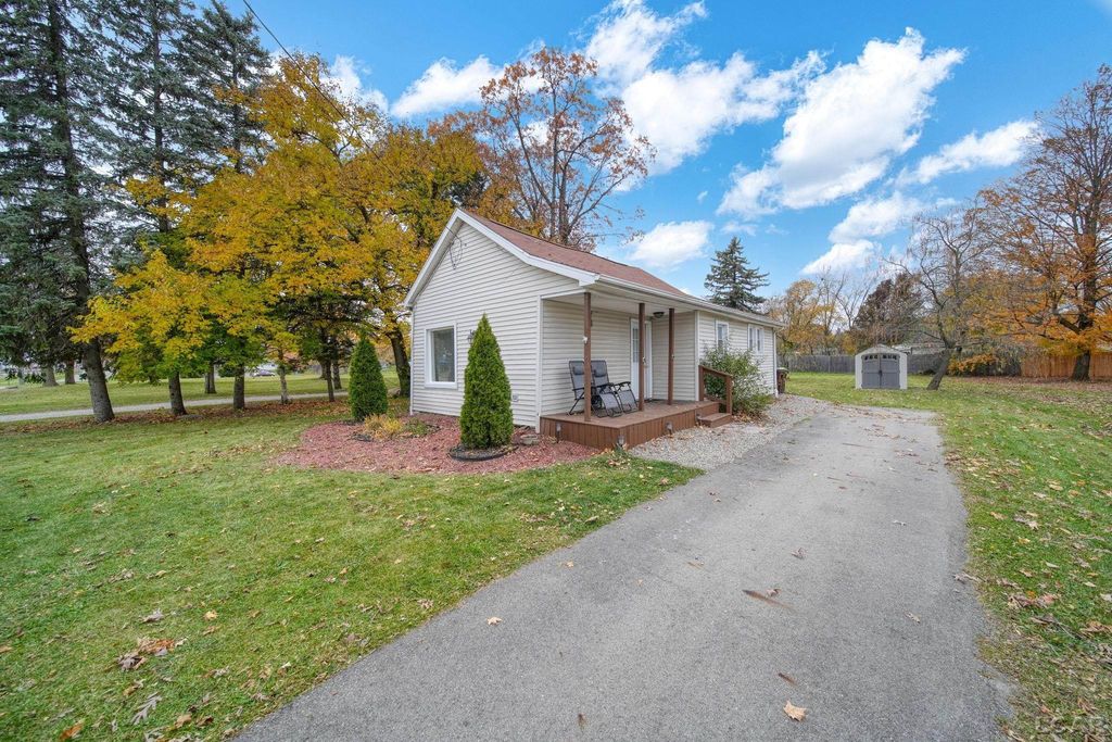 842 Burr Street, Adrian, MI 49221