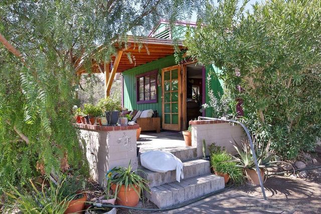 Desert View Tower & 3 Homes, Jacumba, CA 91934