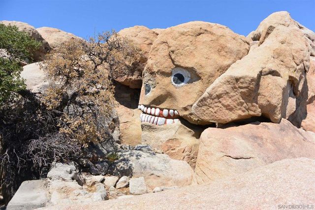 Desert View Tower & 3 Homes, Jacumba, CA 91934