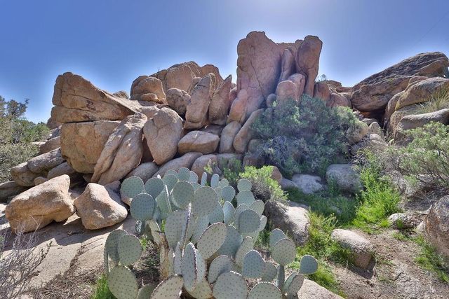 Desert View Tower & 3 Homes, Jacumba, CA 91934