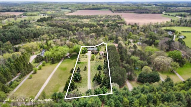 E1829 RURAL ROAD, Waupaca, WI 54981