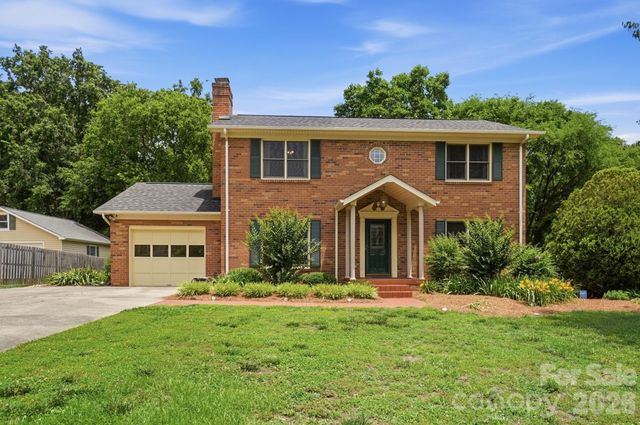 804 Mcgregor Drive NE, Concord, NC 28025