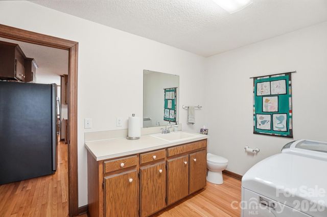 804 Mcgregor Drive NE, Concord, NC 28025