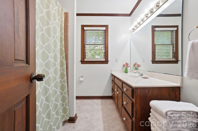 804 Mcgregor Drive NE, Concord, NC 28025