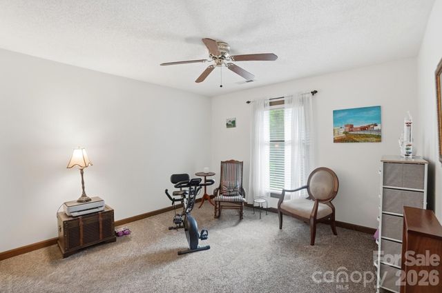 804 Mcgregor Drive NE, Concord, NC 28025