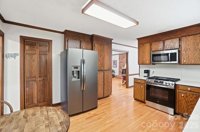804 Mcgregor Drive NE, Concord, NC 28025