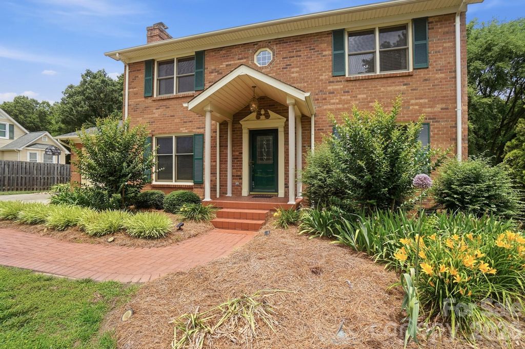 804 Mcgregor Drive NE, Concord, NC 28025