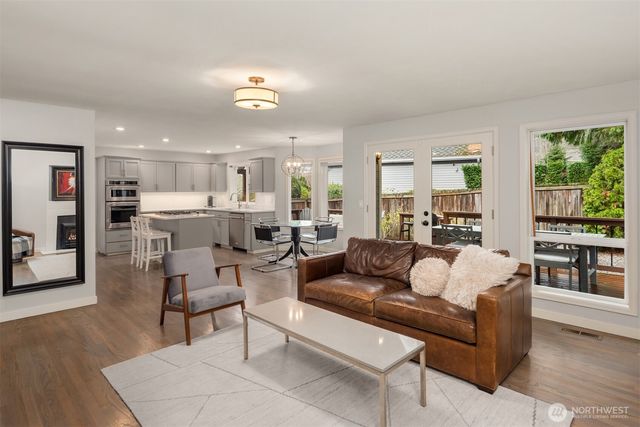 10330 NE 151st Place, Bothell, WA 98011