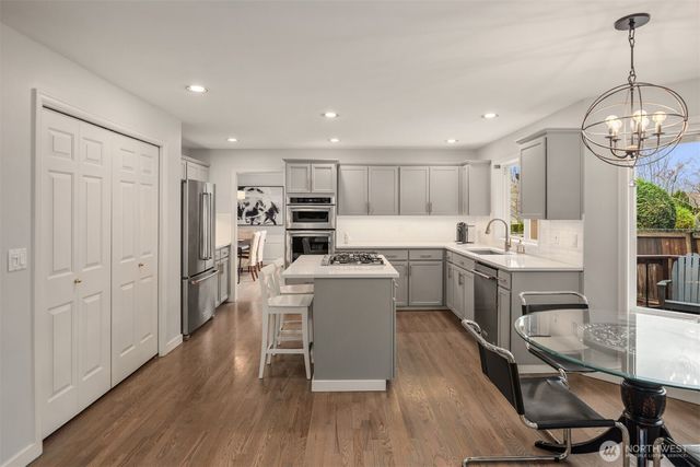 10330 NE 151st Place, Bothell, WA 98011