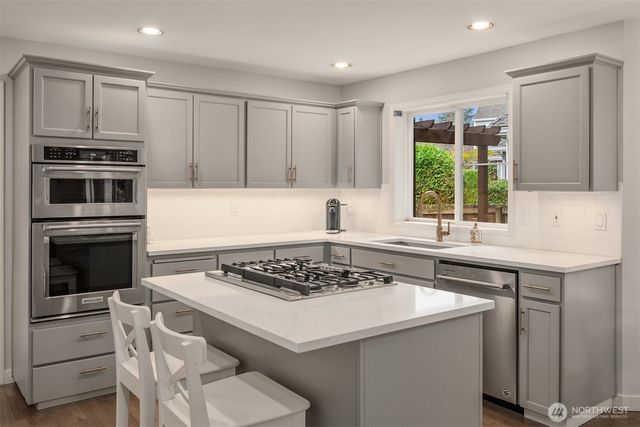 10330 NE 151st Place, Bothell, WA 98011